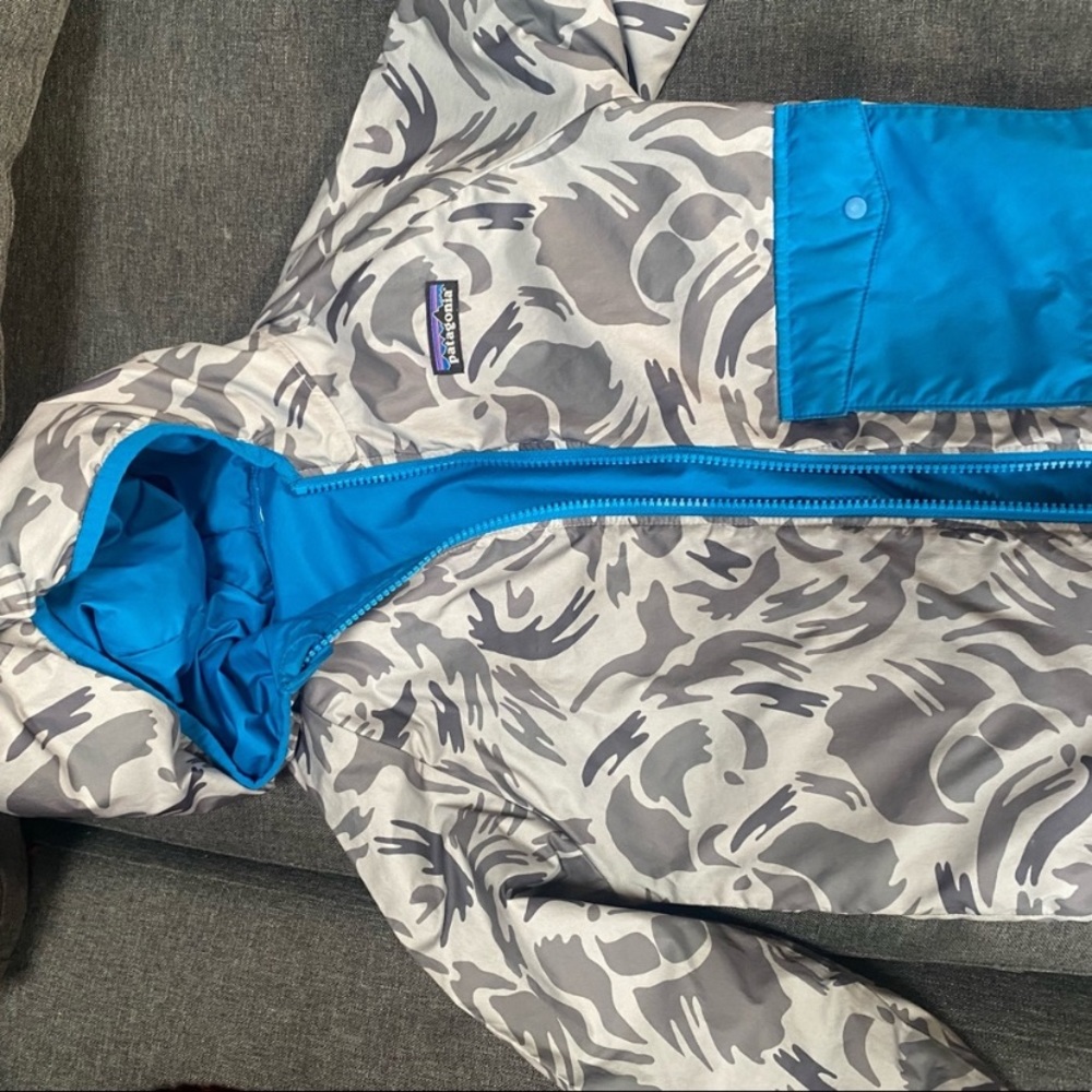 Reversible Patagonia jacket xs boys 4/5